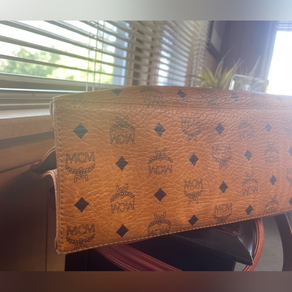 MCM CHAIN TOTE BAG - Picture 5 of 11